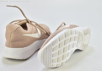 Nike Tanjun Damen Sportschuhe Sneaker  EUR 41 Nr. 26-A 1277