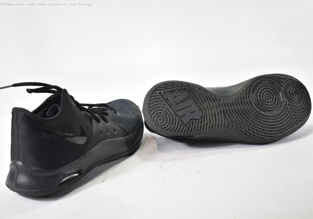 Nike Versitile Herren Sportschuhe Sneaker  Gr. 45 Nr. 26-T 1368