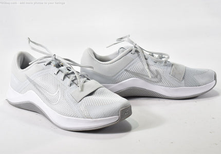 Nike Mc Trainer Damen Sportschuhe Sneaker  Gr. 42 Nr. 26-T 1378