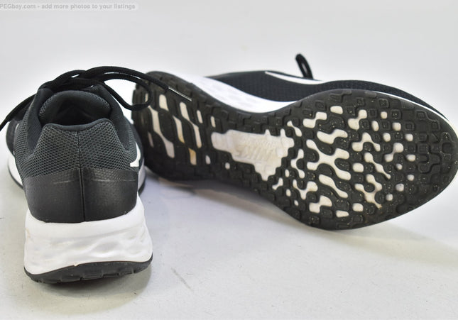 Nike Revolution Damen Sportschuhe Sneaker  EUR 38 Nr. 26-J 163