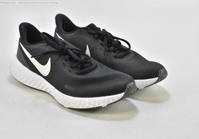 Nike Revolution Damen Sportschuhe Sneaker  EUR 39 Nr. 26-Z 860