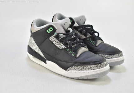 Jordan 3 Herren Sportschuhe Sneaker  EUR 42,5 Nr. 26-Y 1874