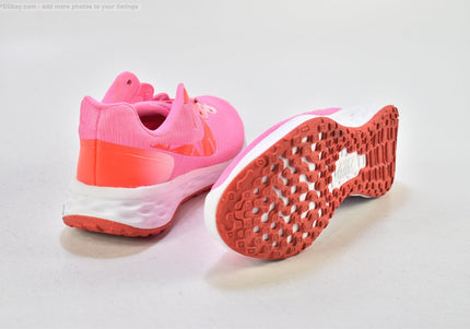 Nike Revolution Damen Sportschuhe Sneaker  EUR 37,5 Nr. 26-G 1187