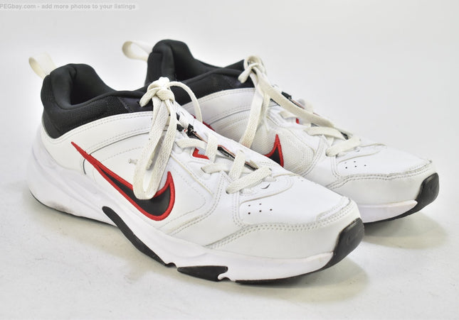 Nike Defy all Day Herren Sportschuhe Sneaker  Gr. 45 Nr. 26-T 1008