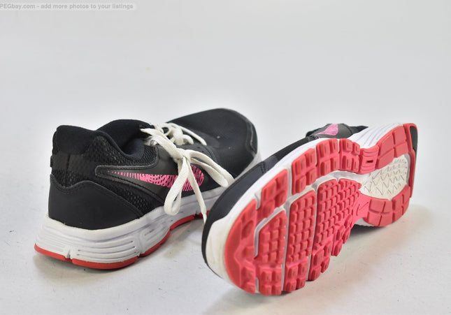 Nike Revolution Damen Sportschuhe Sneaker  EUR 37,5 Nr. 25-X 2102