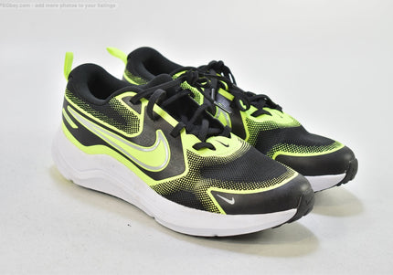 Nike Cosmic Runner Damen Sportschuhe Sneaker  EUR 39 Nr. 26-Z 519
