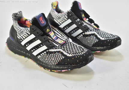 Adidas Ultra Boost 5.0 Herren Sportschuhe Sneaker EUR 41 1/3 Nr.26-U 1148