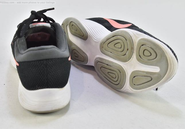 Nike Revolution 4 Damen Sportschuhe Sneaker  EUR 38 Nr. 26-A 116