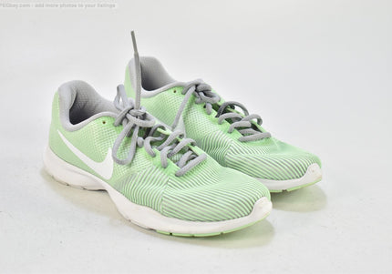 Nike Revolution Damen Sportschuhe Sneaker  EUR 38 Nr. 25-P 243