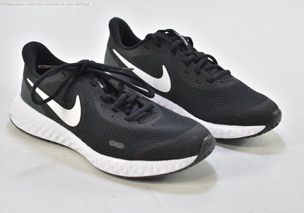 Nike Revolution Damen Sportschuhe Sneaker  EUR 38,5 Nr. 26-Y 911