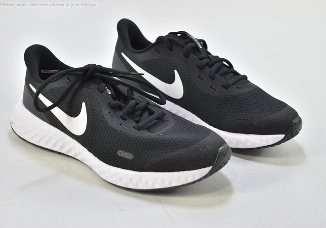 Nike Revolution Damen Sportschuhe Sneaker  EUR 38,5 Nr. 26-Y 911