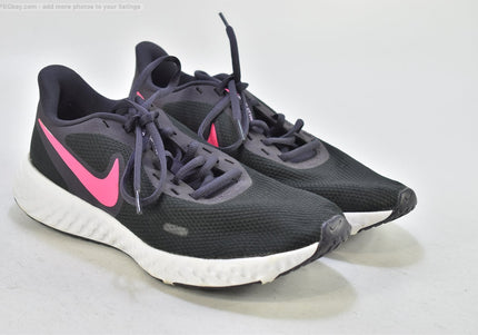Nike Revolution Damen Sportschuhe Sneaker  Gr. 42 Nr. 26-T 829