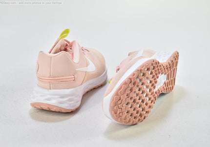 Nike Revolution Damen Sportschuhe Sneaker  EUR 39 Nr. 26-Z 1310