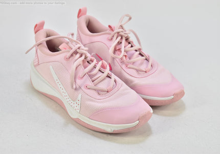 Nike Omni Multi Court Damen Sportschuhe Sneaker  EUR 37,5 Nr. 25-L 609