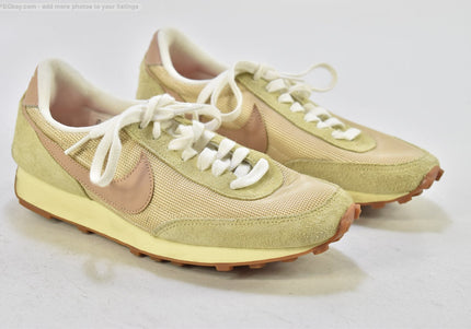 Nike Daybreak Damen Sportschuhe Sneaker  Gr. 38,5 Nr. 26-U 2432