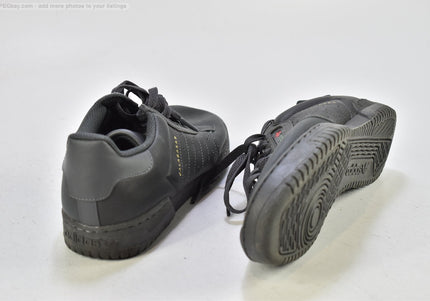 Adidas Yeezy Calabasas Herren Sportschuhe Sneaker  EUR 42 Nr. 25-Y 2291