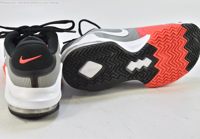 Nike Impact 4 Herren Sportschuhe Sneaker  EUR 40 Nr. 26-U 357