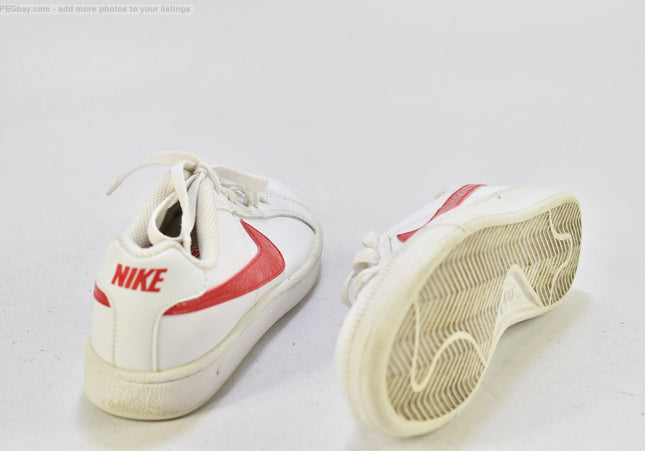 Nike Court Royale Damen Sportschuhe Sneaker  EUR 36,5 Nr. 25-Y 2185