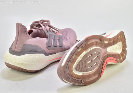 Adidas Ultraboost 22 Damen Sportschuhe Sneaker  Gr.42 2/3 Nr. 26-T 213