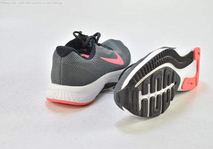 Nike Runallday Damen Sportschuhe Sneaker  EUR 40 Nr. 26-G 997