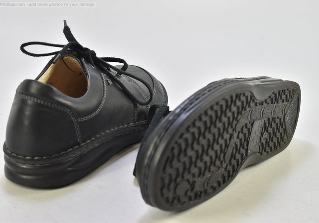 Finn Comfort  Herren Halbschuhe Freizeitschuhe  UK 8,5 Nr. 26-T 121