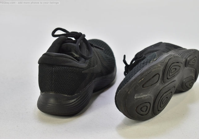 Nike Revolution Damen Sportschuhe Sneaker  EUR 38 Nr. 25-N 1887