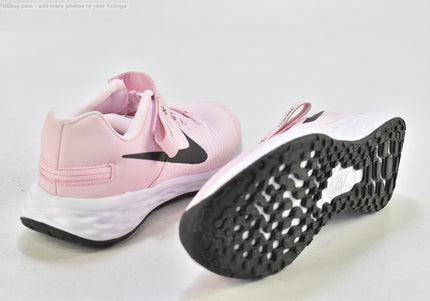 Nike Revolution Damen Sportschuhe Sneaker  EUR 38,5 Nr. 26-Y 452