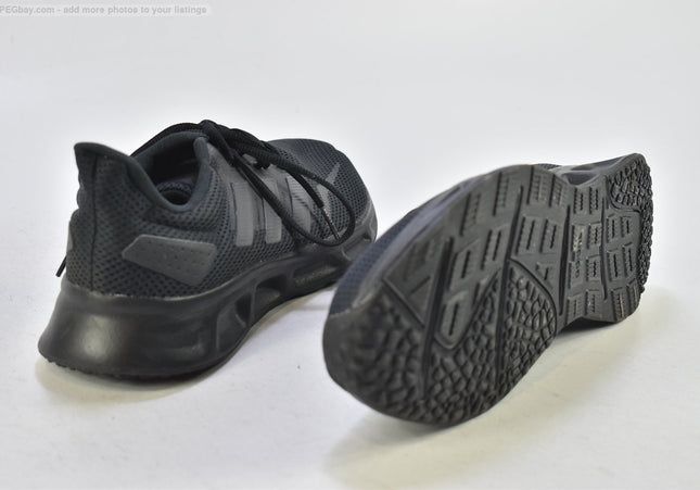 Adidas Showtheway Herren Sportschuhe Sneaker  Gr. 43 1/3 Nr. 26-T 861