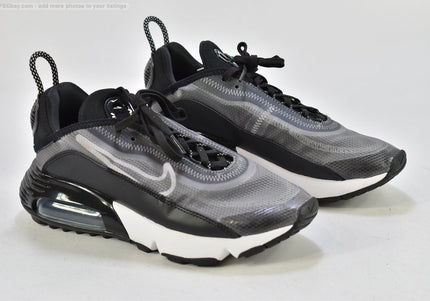 Nike Air Max 2090 Damen Sportschuhe Sneaker EUR 38,5 Nr. 25-V 157-SchuhGebraucht