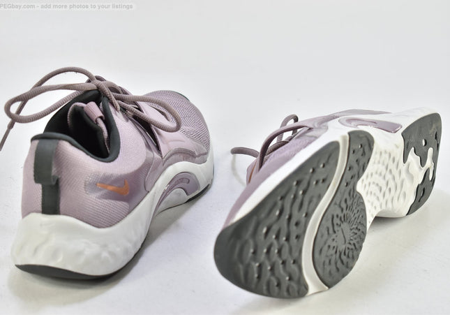 Nike In Season Damen Sportschuhe Sneaker  EUR 40 Nr. 25-A 2132