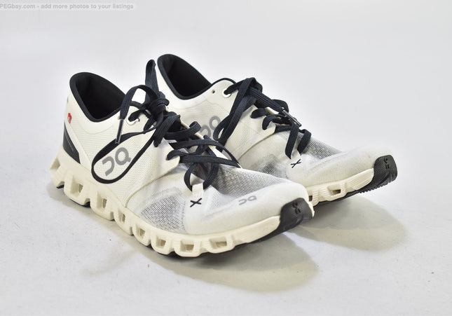 On Cloud X  Damen Sportschuhe Sneaker  EUR 38 Nr. 26-G 1313