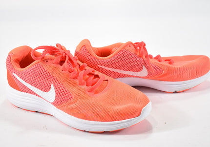 Nike Revolution 3 Damen Sportschuhe Sneaker  EUR 39 Nr. 24-J 1102