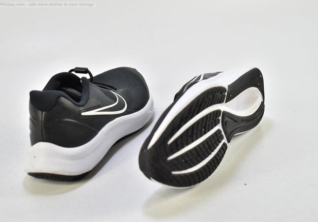 Nike Star Runner Herren Sportschuhe Sneaker  EUR 40 Nr. 25-T 1935