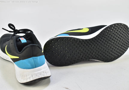 Nike Revolution Damen Sportschuhe Sneaker  EUR 39 Nr. 26-F 1121