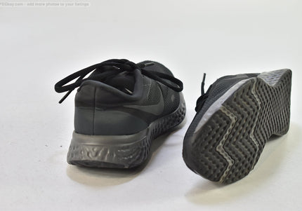 Nike revolution Damen Sportschuhe Sneaker  EUR 38 Nr. 26-G 133