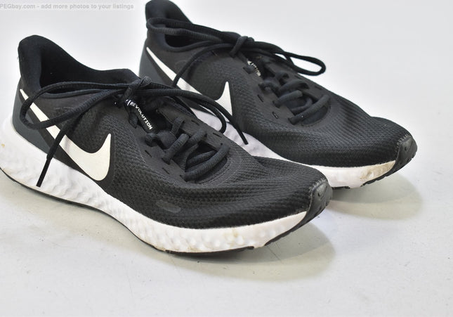 Nike Revolution  Damen Sportschuhe Sneaker  EUR 40 Nr. 26-G 1703