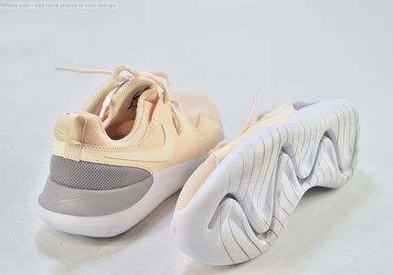 Nike Tessen Damen Sportschuhe Sneaker  EUR 39 Nr. 25-N 644