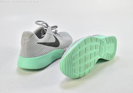 Nike Tanjun Herren Sportschuhe Sneaker  EUR 41 Nr. 26-Z 2296