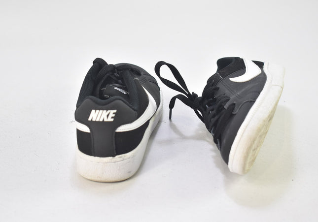 Nike Court Royale Damen Sportschuhe Sneaker EUR 39 Nr. 24-T 665-Schuh-Gebraucht-secondhand