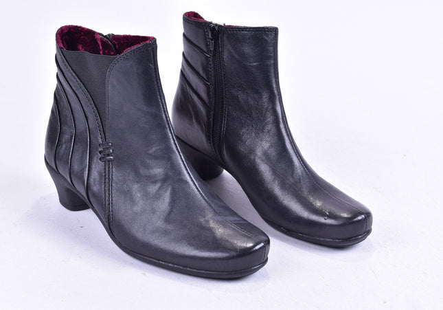Theresia M. Damen Stiefelette Boots UK 3,5 Nr. 24-O 2261-Schuh-Gebraucht-secondhand