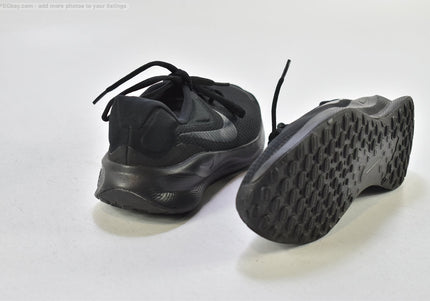 Nike Revolution Damen Sportschuhe Sneaker  EUR 37,5 Nr. 26-Z 870