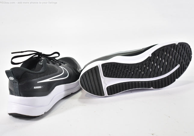 Nike Cosmic Runner Damen Sportschuhe Sneaker  EUR 38,5 Nr. 26-Z 688