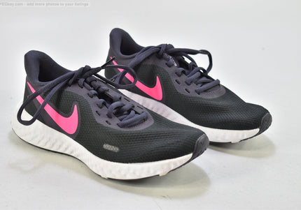 Nike Revolution Damen Sportschuhe Sneaker  EUR 37,5 Nr. 26-M 670