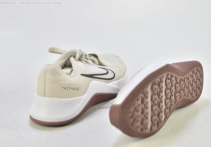 Nike MC Trainer Damen Sportschuhe Sneaker  Gr. 41 Nr. 26-T 690