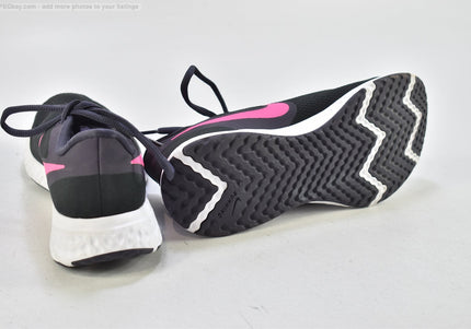 Nike Revolution Damen Sportschuhe Sneaker  EUR 37,5 Nr. 26-M 670