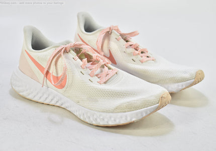 Nike Revolution Damen Sportschuhe Sneaker  Gr. 42 Nr. 26-U 2440