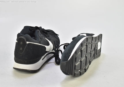 Nike Venture Runner Herren Sportschuhe Sneaker  Gr. 42 Nr. 26-T 700