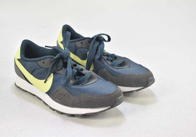 Nike MD Valiant Damen Sportschuhe Sneaker EUR 36,5 Nr. 24-T 1851-Schuh-Gebraucht-secondhand