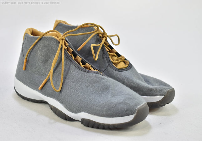 Jordan Future Herren Sportschuhe Sneaker  Gr. 42,5 Nr. 26-T 704