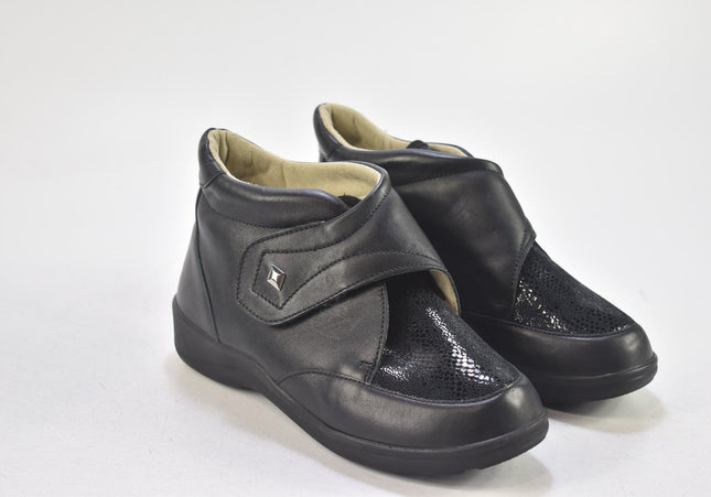 Varomed Damen Stiefelette Boots UK 4 Nr. 24-B 2613-Schuh-Gebraucht-secondhand